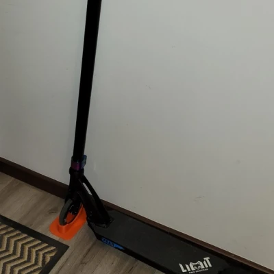 Chân Chống Xe Scooter - Dựng Xe Thẳng Lên Tường