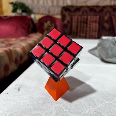 Chân đế Rubik's Cube