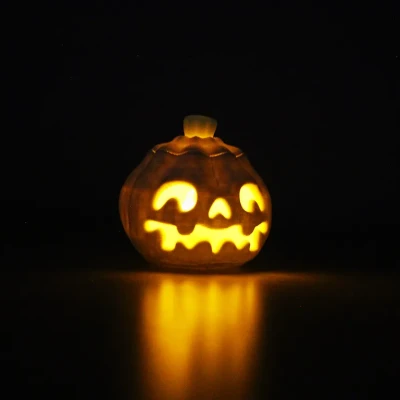 Đèn bí ngô Halloween với thân cây tùy chỉnh có thể thay đổi