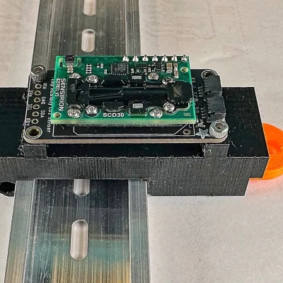 Giá đỡ cảm biến CO2 SCD-30 lắp trên thanh din