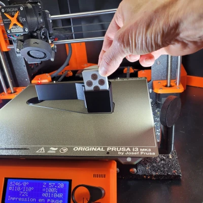 Giá đỡ điện thoại nam châm cho xe Peugeot 3008 2022