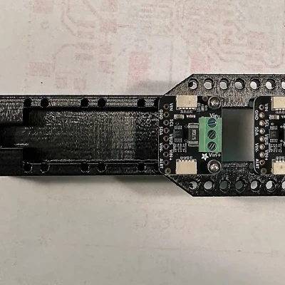 Giá đỡ Din Rail cho các mô-đun Qwiic của Adafruit