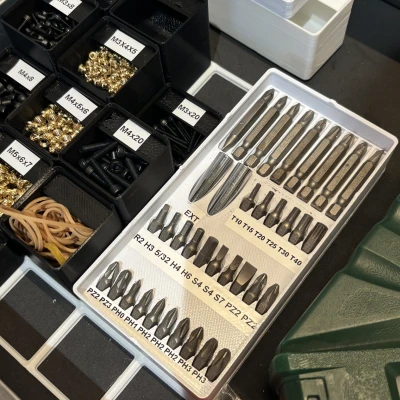 Hex Holder Gridfinity 4x2 (4U tall) - holds long, short and extender bits