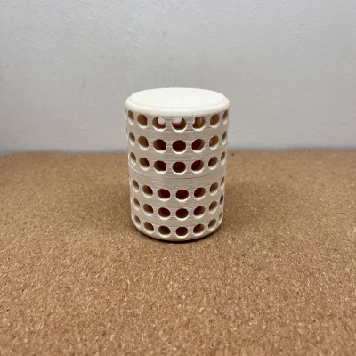 Hộp Đựng Bông Mút Trang Điểm Có Ren Vặn