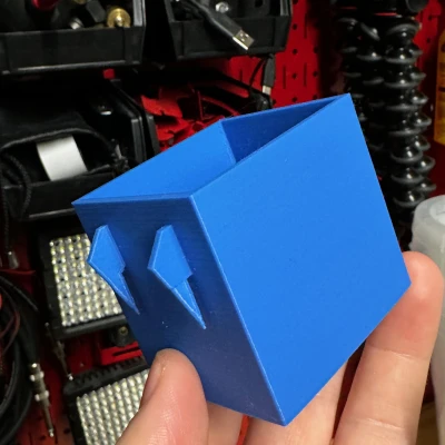 Hộp nhỏ tương thích với Bảng điều khiển Wall Control