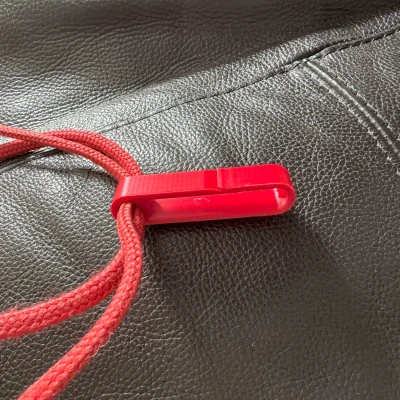 Kẹp Ba Lô Có Dây Rút