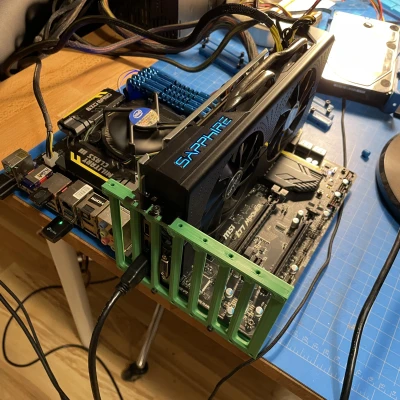 Khay Main ATX Có Giá Đỡ Card Tùy Chọn