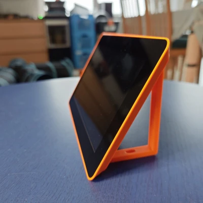 Khung và Chân Đế Đơn Giản cho Màn Hình Cảm Ứng Raspberry Pi 2