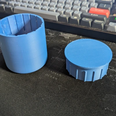 Ly đơn giản có nắp