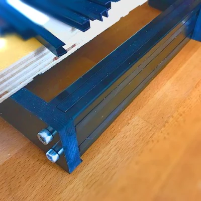 Nắp Chặn Bụi Rãnh Trượt Dạng Kẹp Cho CNC 3018 (và các dòng 1610, 2040, 2418,...)