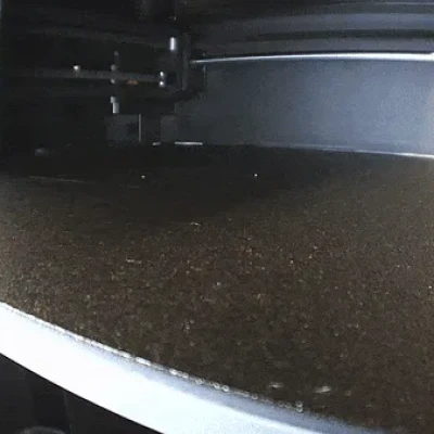 Penguin dễ thương với khăn quàng cổ và mũ len