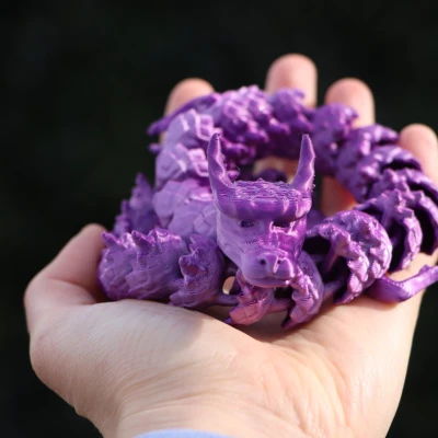 Rồng nghệ thuật có khớp linh hoạt từ FormFutura