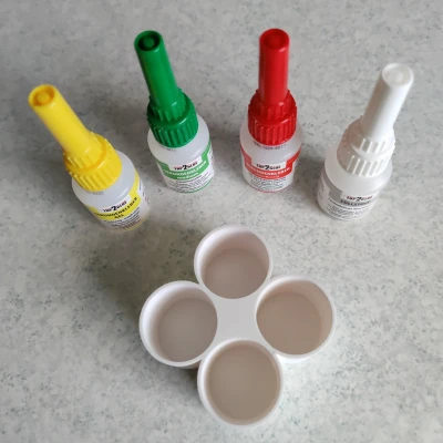 Tiêu đề Ablage für Sekundenkleber Khay đựng keo siêu dính Tóm tắ