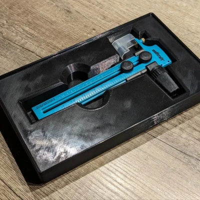 Tiêu đề Gridfinity - 5x3 - Giá đỡ máy cắt vòng tròn Wolfcraft Tó