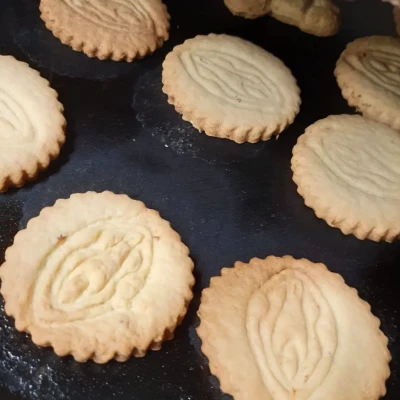 Tiêu đề Máy cắt gài NSFW Tóm tắt Trình cắt cookie rõ ràng N