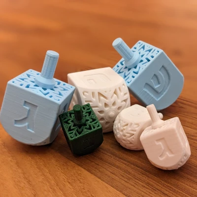 Tuyệt đẹp dreidel hình bông tuyết cho mùa lễ hội