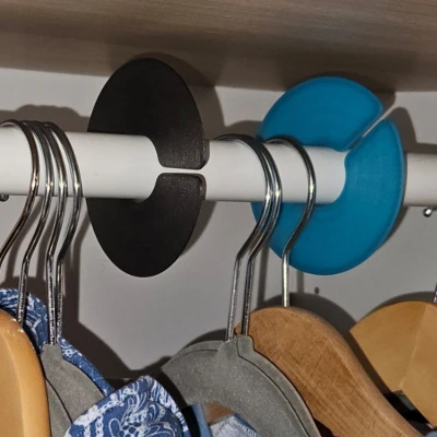 Vách Ngăn Thanh Treo Quần Áo / Clothes Rail Divider