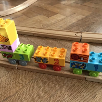 Xe Đẩy Duplo/Brio Tương Thích với Đường Ray Gỗ