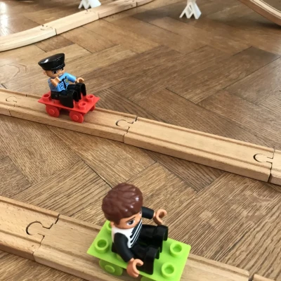 Xe Đẩy Duplo/Brio Tương Thích với Đường Ray Gỗ