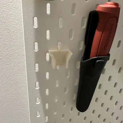 Nữ diễn viên IKEA Mount Mount