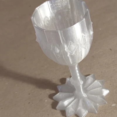 Chiếc cốc pha lê