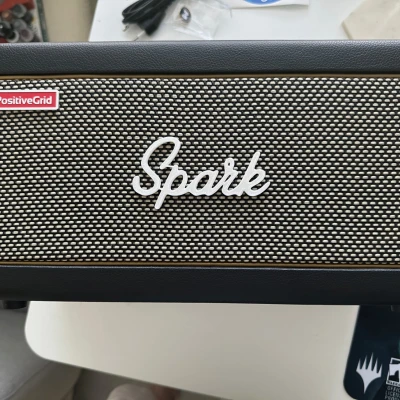 Huy hiệu nướng theo phong cách spark tích cực