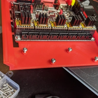 Ender 3 Tất cả trong một trường hợp điện tử, bên phải