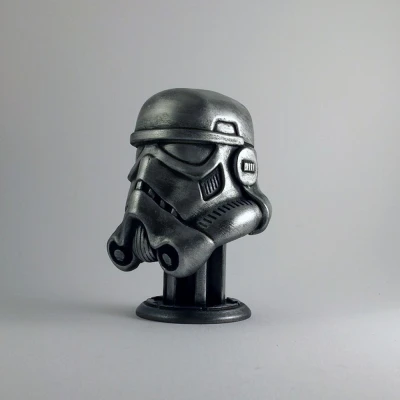 Mũ bảo hiểm Stormtrooper trên Piedestal (STL)