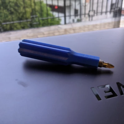 Tuốc nơ vít từ nhỏ và cứng đầu