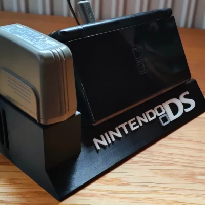 Nintendo DS đứng