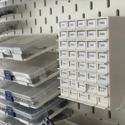 Hộp phân loại điện tử với IKEA Skadis Mount