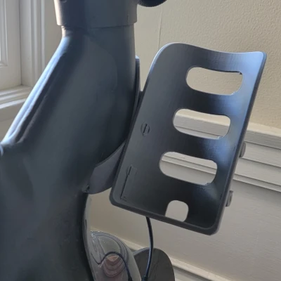 Peloton Bike+ Nachene Chai Chủ