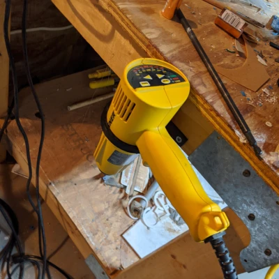 Người giữ súng nhiệt (cực lớn)