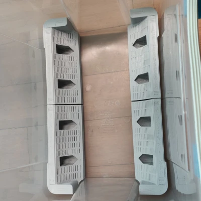 Container silica gel cho IKEA thu thập 22L