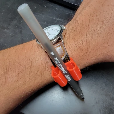 Người giữ bút của anh hùng trái tim xanh