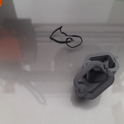 Giá đỡ cáp bản lề