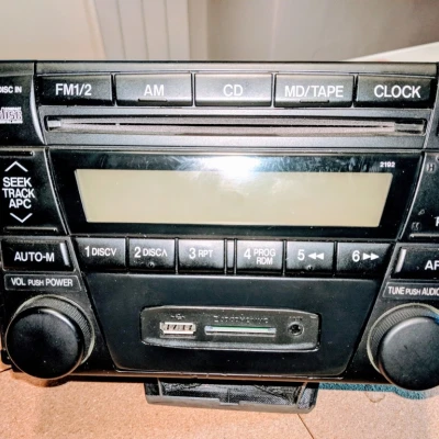 Mazda MX-5 Stock Radio Front Tấm được sửa đổi cho bộ chuyển đổi Bluetooth Yatour