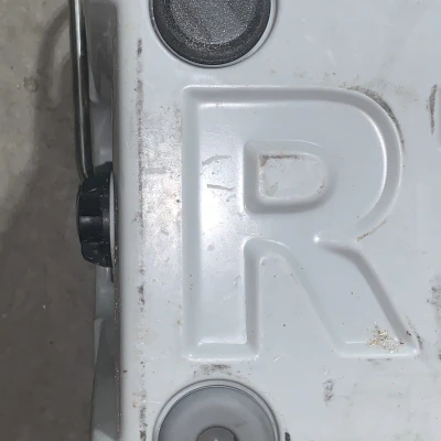 RTIC 20 qt thay thế chân làm mát cứng