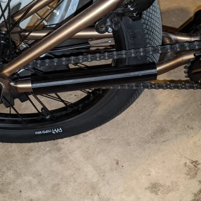 Chuỗi bảo vệ cho một chiếc xe đạp colt BMX