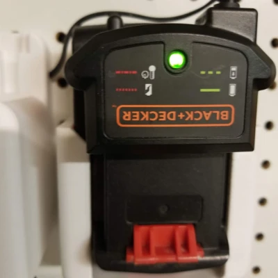 Black & Decker 20V Max thông thường hoặc mở rộng pin 5.0Ah và bộ sạc (với tùy chọn gắn bảng điều khiển 1 ")