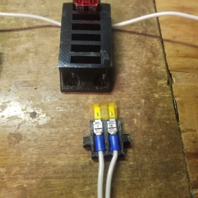 Người giữ cầu chì đầu nối lưỡi