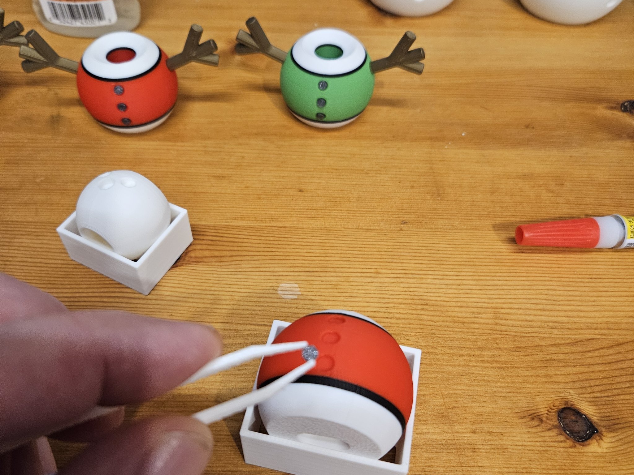 Giá đỡ lắp ráp cho đầu và thân của người tuyết