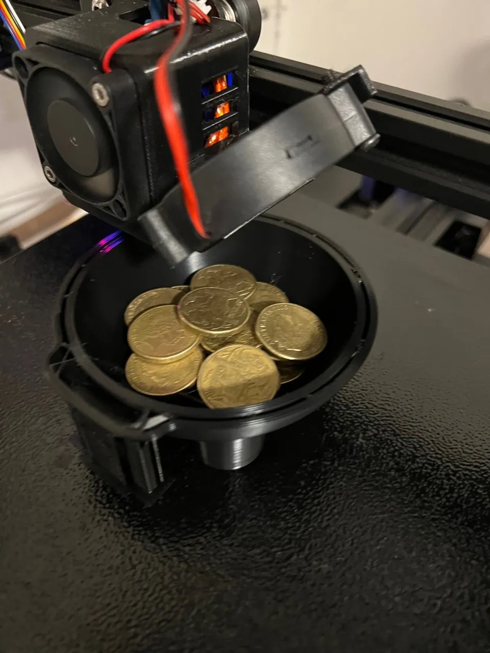 Heo đất dễ thương để đựng tiền xu và bí mật