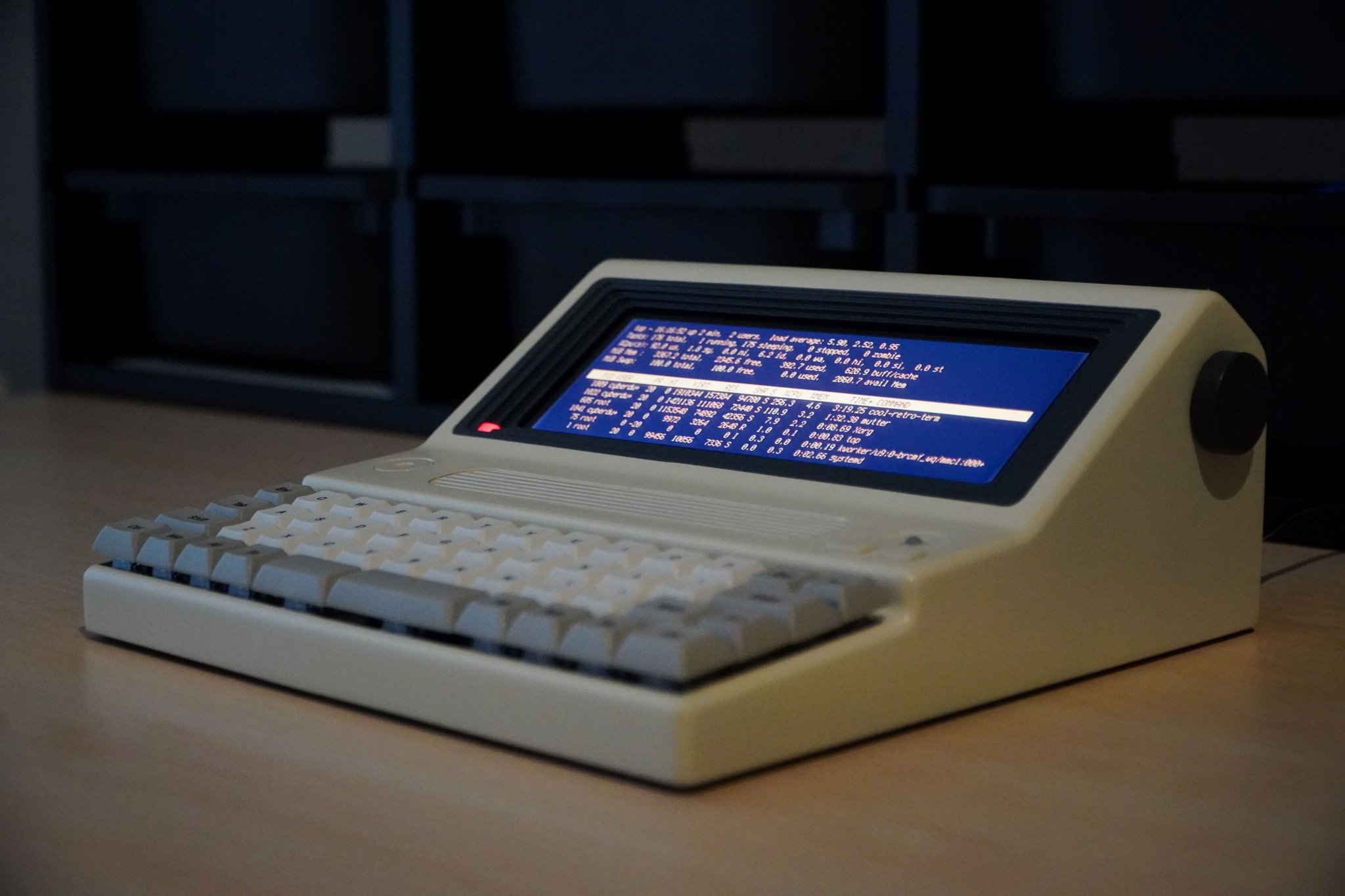Bảng điều khiển Cyberdeck tùy chỉnh cho Linux