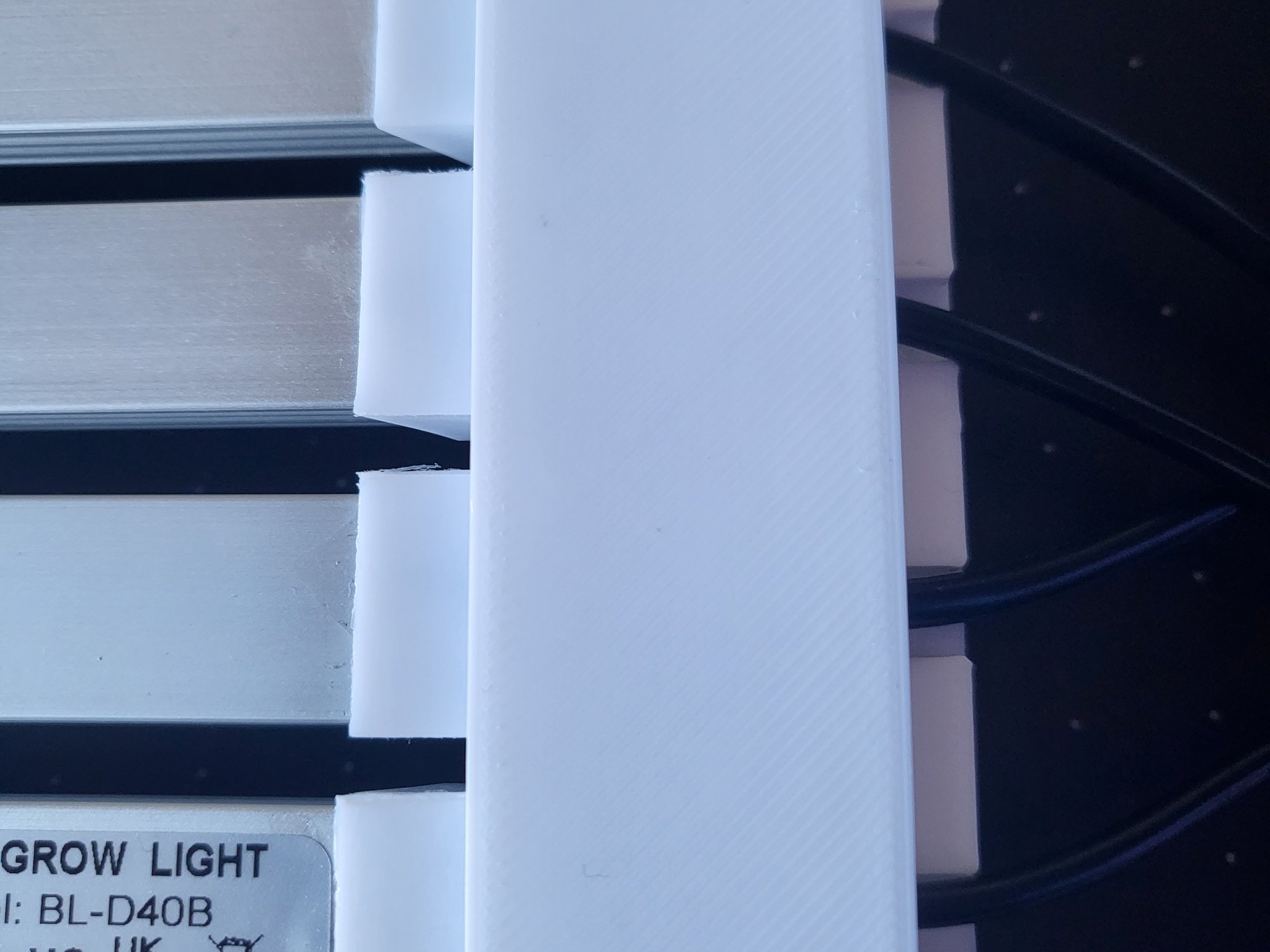 Giá đỡ đèn cây Ikea ÅKERBÄR cho cây trồng 45cm