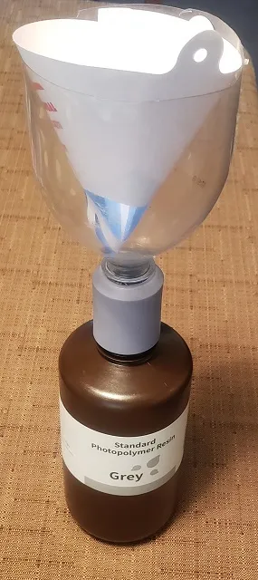 Bộ chuyển đổi phễu cho chai nhựa 2 lít dùng trong in SLA