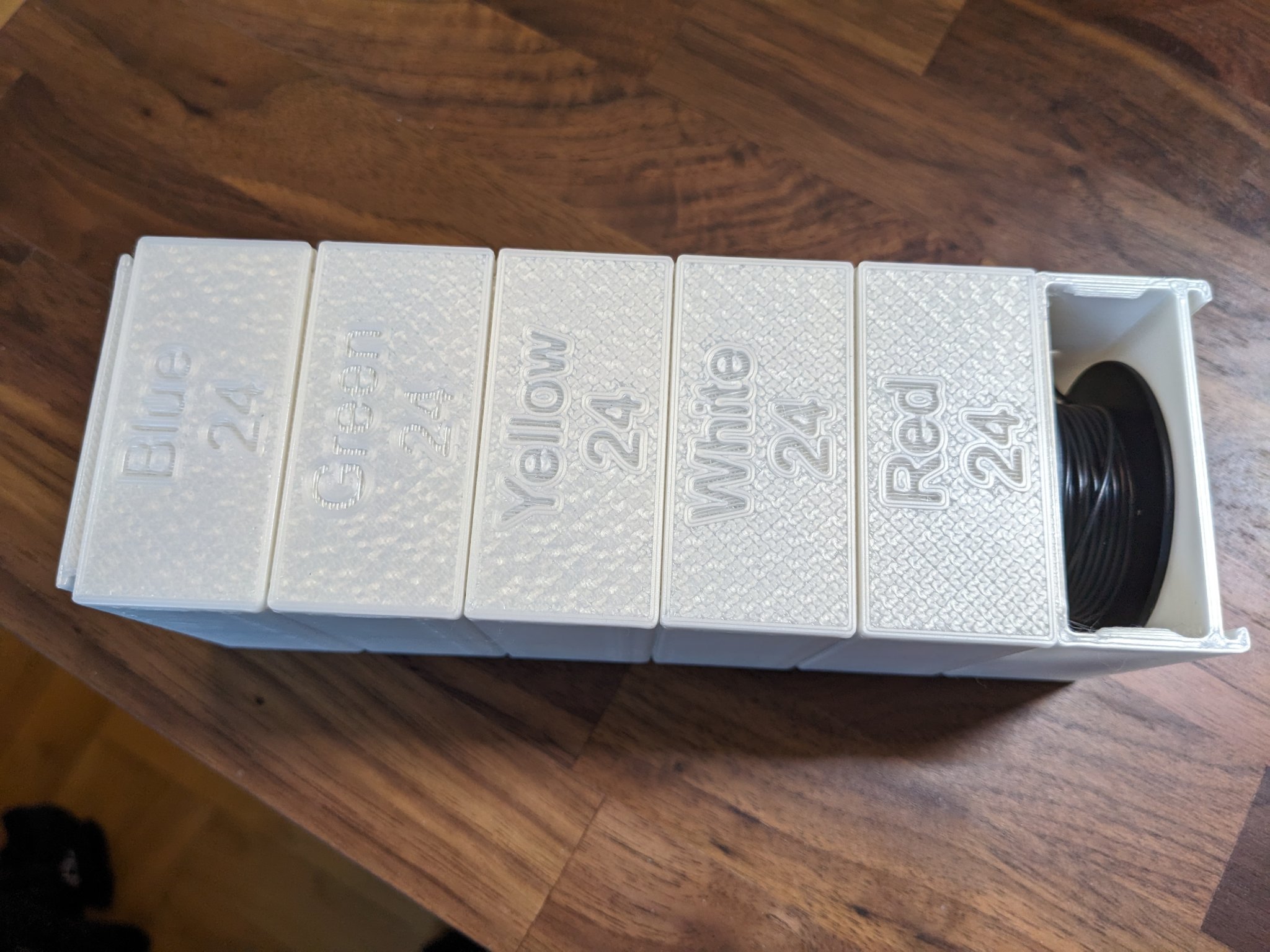 Hộp lưu trữ dây có thể ghép nối với nhau