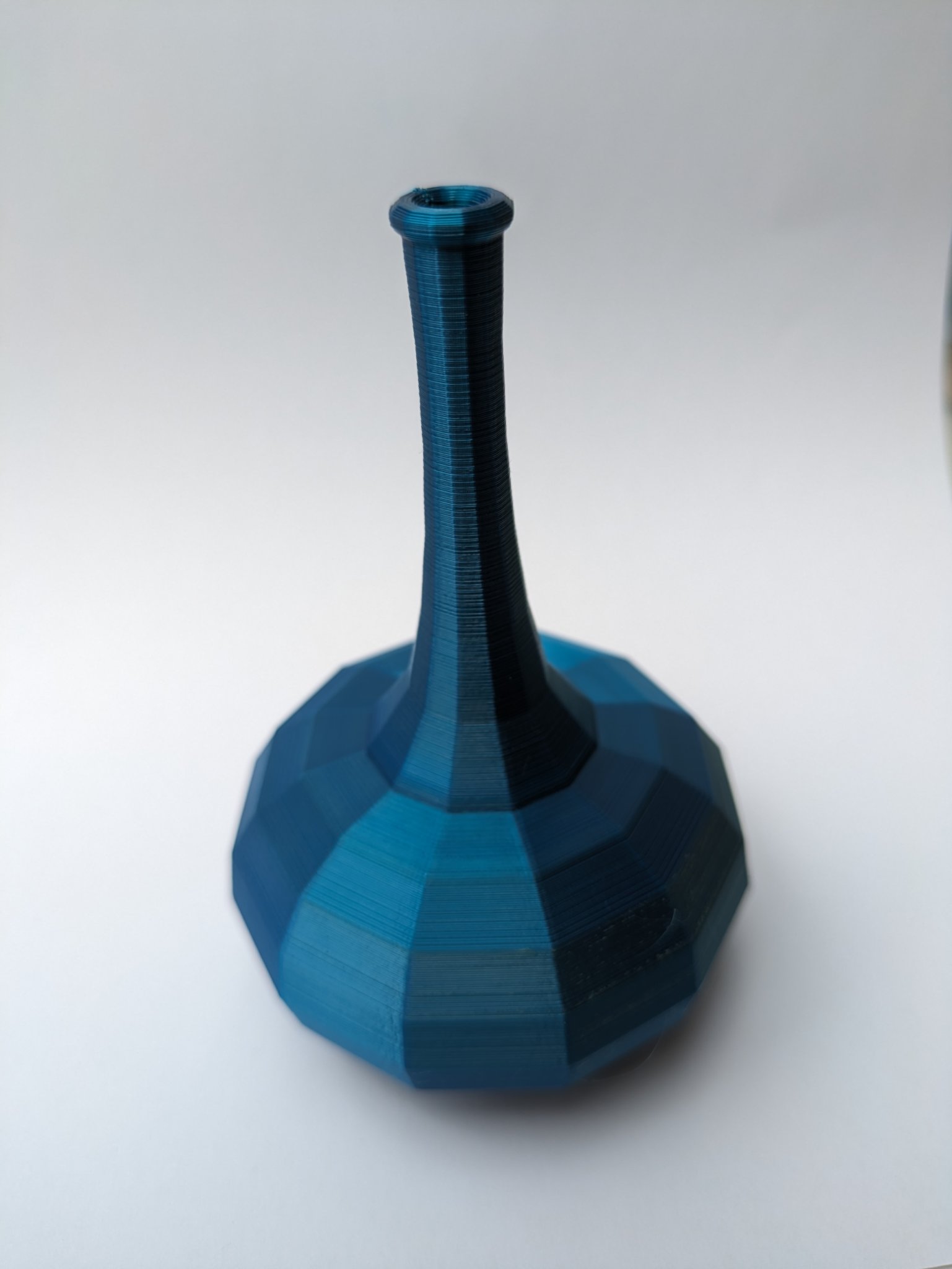 Bình hoa ma thuật LowPoly cho cây cảnh