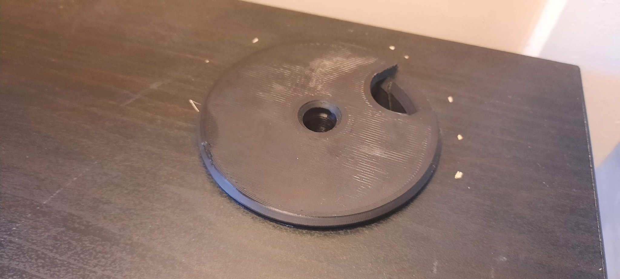 Giá đỡ đèn kiến trúc cho bàn làm việc IKEA MICKE