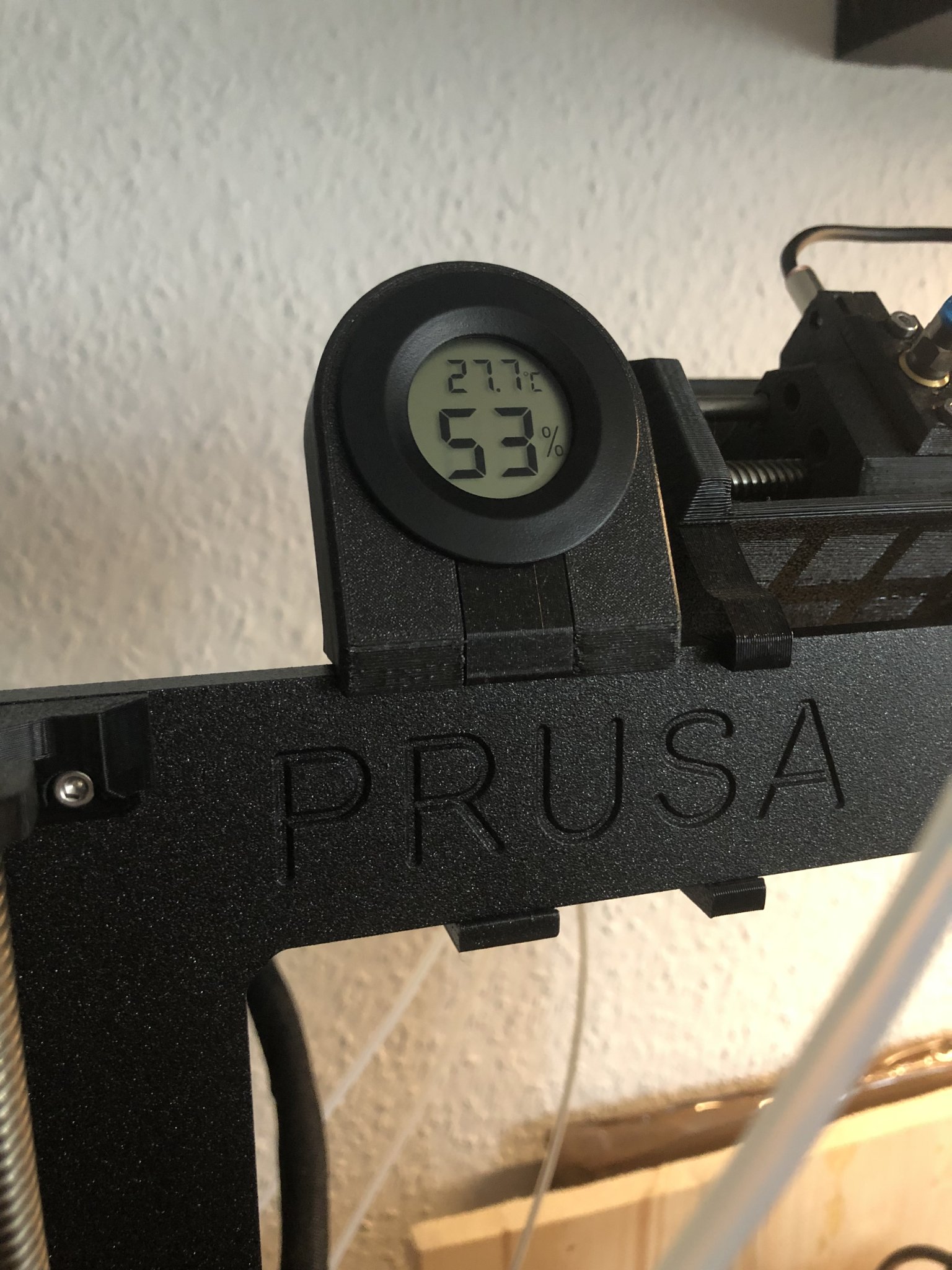 Giá đỡ hygrometer gắn vào khung Prusa